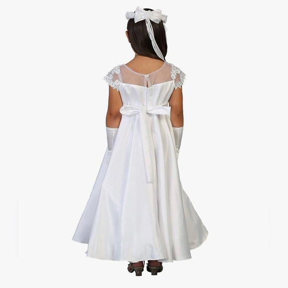 Elegant White Floral Kids Formal Dress - Picture 7 of 16